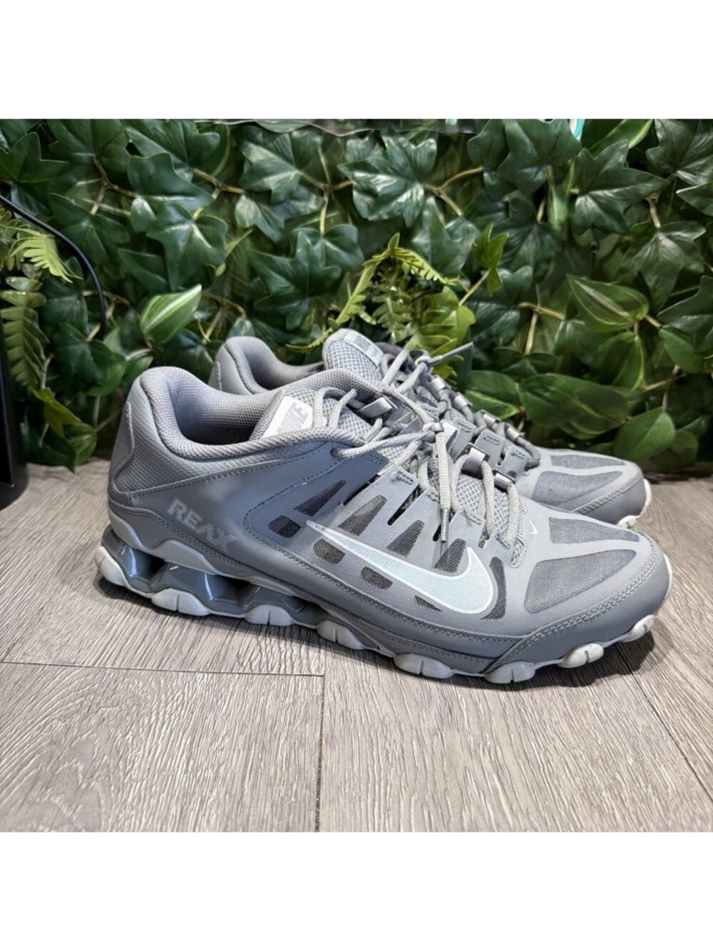 Nike Reax 8 TR Mesh Grey Mens 12 Running Cross Training Shoes No Lid 621716-010